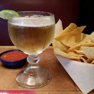 Grande beer w chips and salsa
