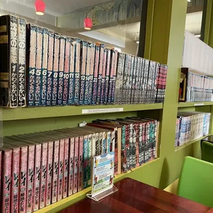 You can read while you eat! How cool!