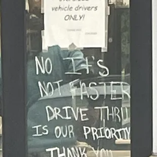 Can you read this??? This is silly.