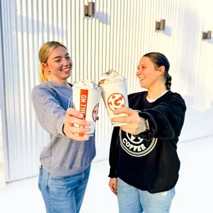 Cheers to great drinks, and speedy service.