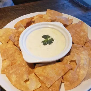 Chips & Queso