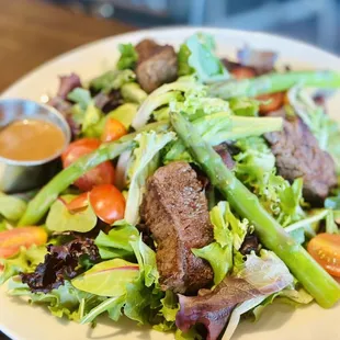 Steak salad