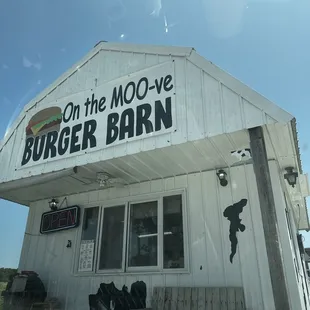 a burger barn