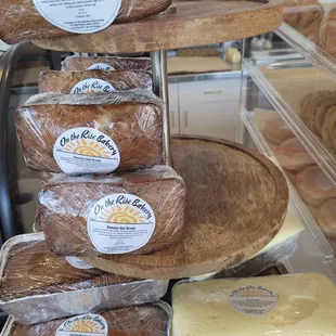 Banana Nut Bread and Carrot Cake