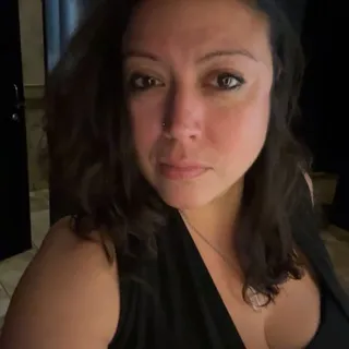 Vivian R.