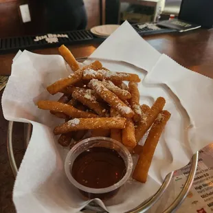 Funnel cake fries