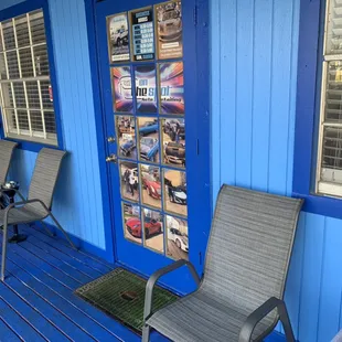 Nice and clean outdoor waiting area as your vehicle gets cleaned and detailed