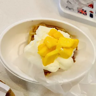 Mango croffle.