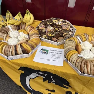 food, donuts, dough desserts