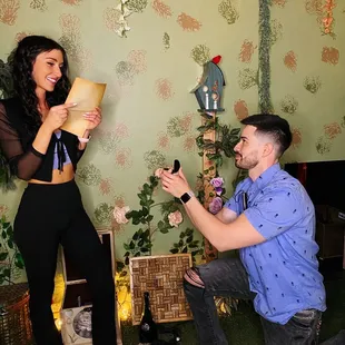 A proposal in the escape room puzzle! So creative and absolutely perfect!!!