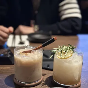 Makgeolli (yuzu, honeycomb)