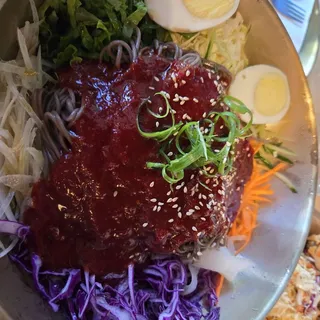 Bibim Makguksu
