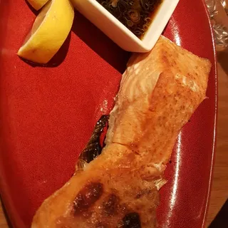 Salmon Collar