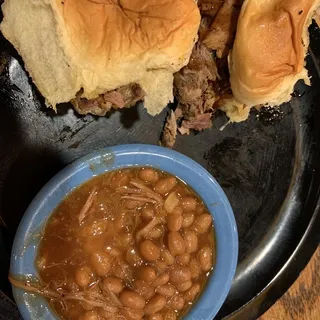 2 Sliders on Hawaiian Rolls