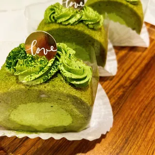 Matcha Roll Cake