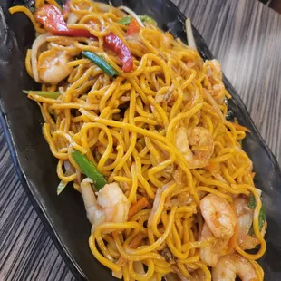 Shrimp lo mein