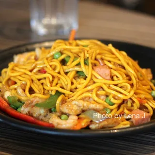 Yang Chow Lo Mein