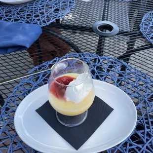 Strawberry marscapone dessert