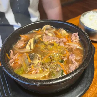 Ttukbaegi-bulgogi