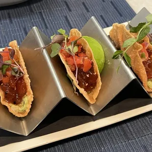 Poke tacos