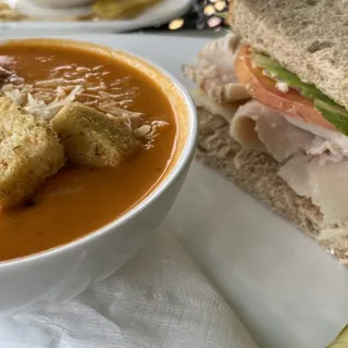 Roast Turkey Breast & Swiss Sandwich