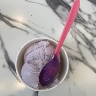 Lavender honey (with a color changing spoon)