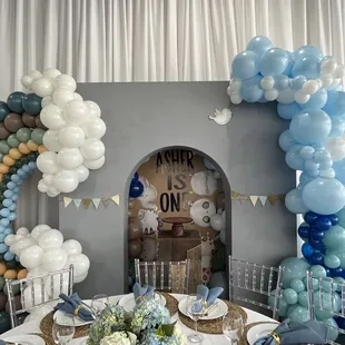 The inside setup for this Noah Ark&apos;s theme to put the cake.