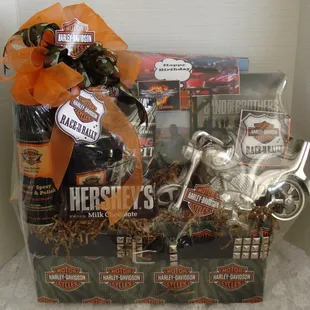 We design custom containers-For every Occasion and Hobby.