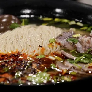 Lanzhou lamian/Lanzhou beef noodle soup