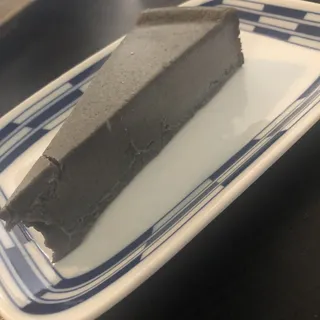 Black sesame Cheese Cake ( one slice )