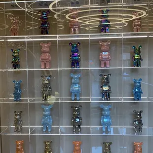 Mini robot wall