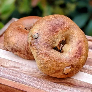 Cinnamon raisin bagels