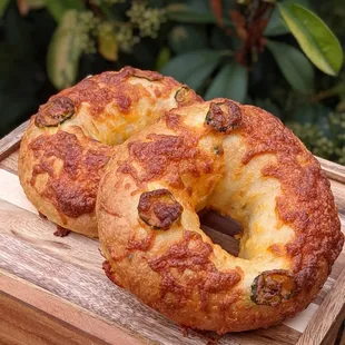 Jalapeño Cheddar bagels