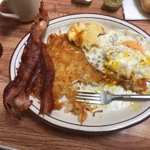 2eggs OE bacon, hash browns, and English muffin