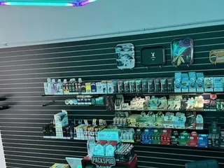 Bodega Food & Smoke Shop