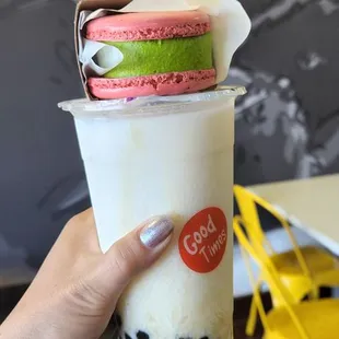 Coconut smoothie and a green tea macaroons