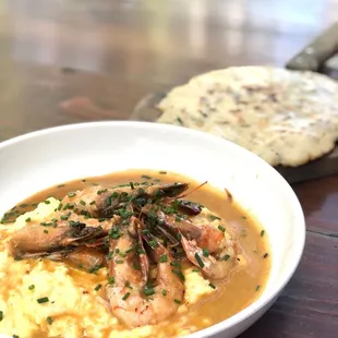 Shrimp and grits with artisan bread