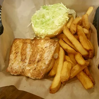 Fresh Salmon Fillet Sandwich