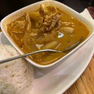 L-Massaman Curry