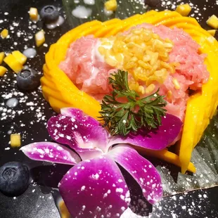 Cherry blossom mango sticky rice (seasonal)