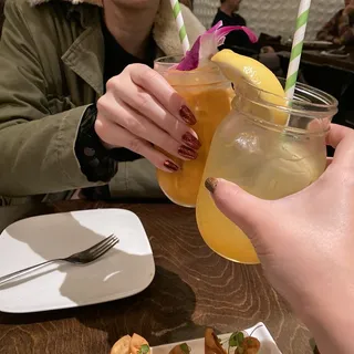 Peach Lemonade