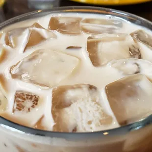 Caramel Iced Coffe with Almond Milk