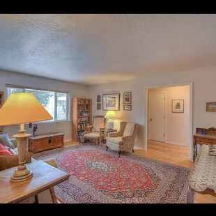 Vintage Persian Kashan Rug

Another totally thrilled client! This rug is smiling!