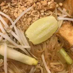 PAD THAI with pressed tofu