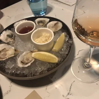 Raw Bar West Coast Oysters