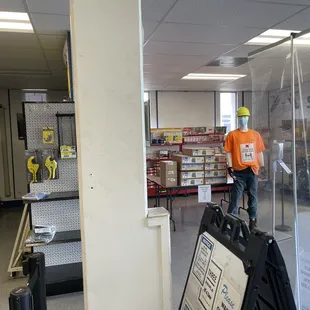 Note divider for standing in line safety