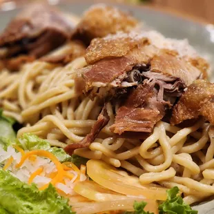 Garlic noodles with fried chicken