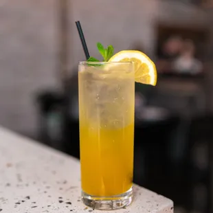 Kumquat lemonade