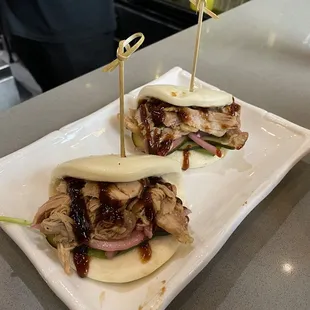 Chicken Steamed Buns Plate