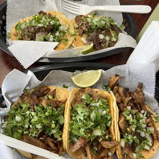 Tacos de Lengua Taco /Beef tongue Tacos al pastor